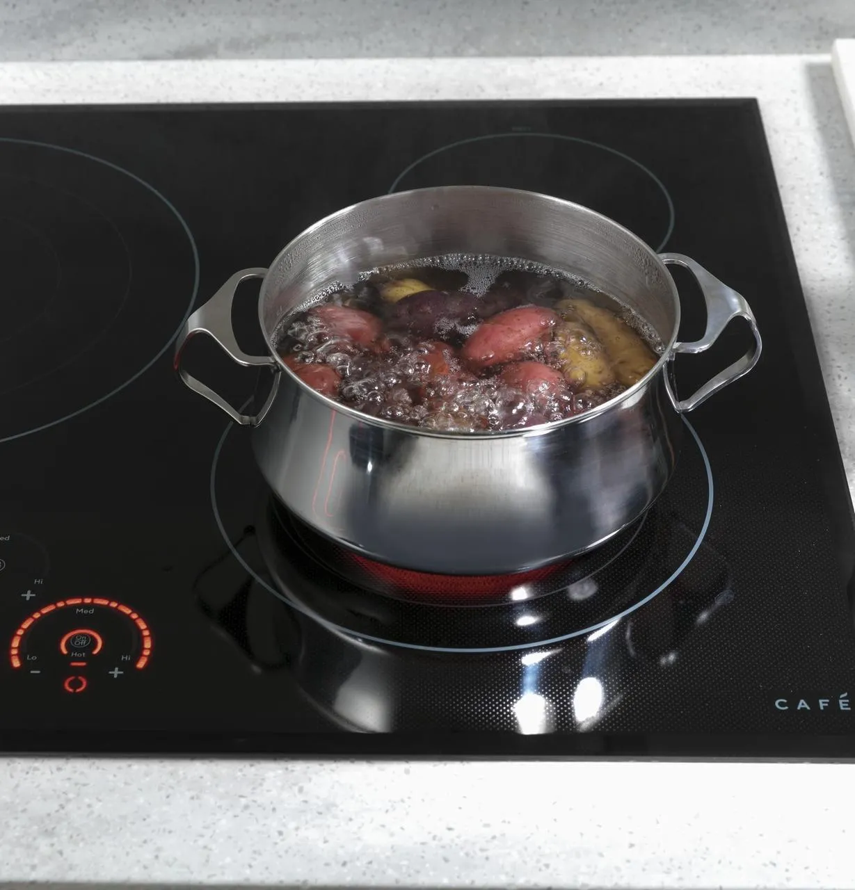 Caf(eback)™ 30" Touch-Control Electric Cooktop